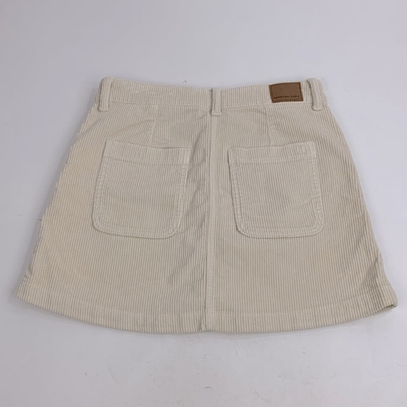 American Eagle Corduroy Mini skirt Size 6 Zip up front Pockets Creme ivory - Picture 2 of 13